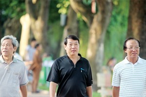 Kl99kl phiên bản hoạt động hưu trí: Đường dài phía trước
